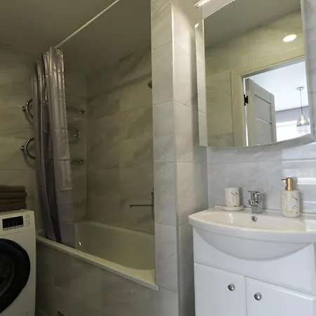 Kuncu Apartments, Self-check In, Free Parking, Cozy Apartamento *